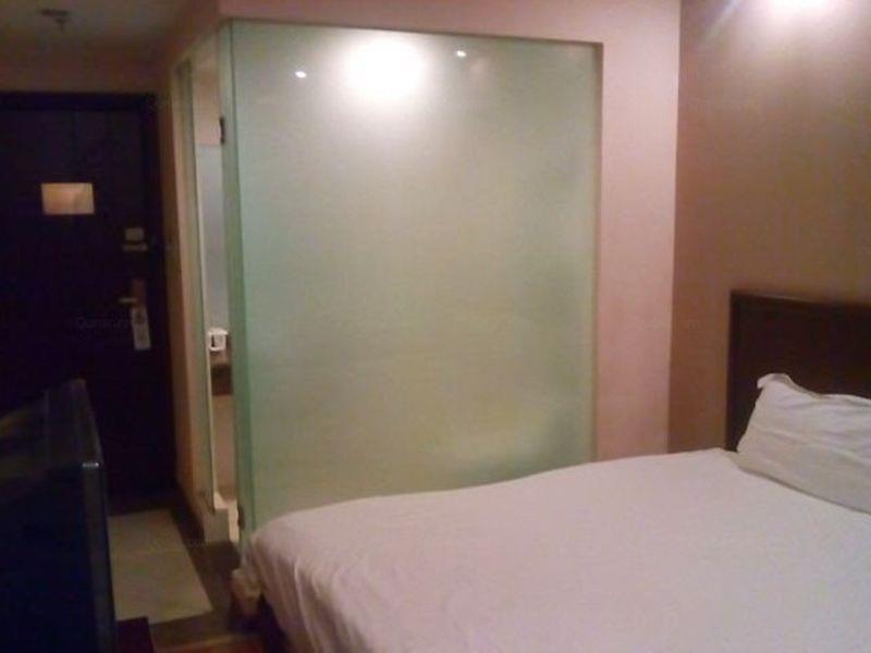 Greentree Inn Henan Luoyang Wangcheng Square Business Hotel מראה חיצוני תמונה