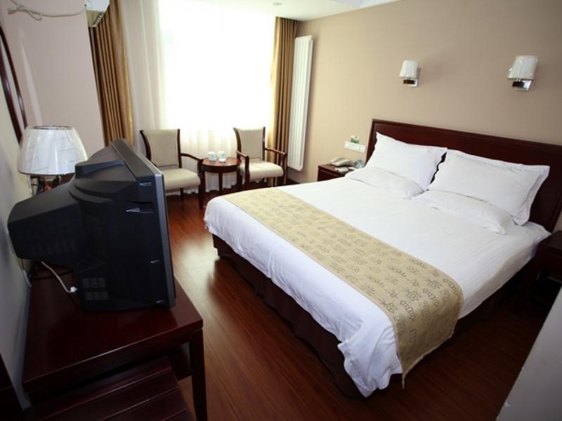 Greentree Inn Henan Luoyang Wangcheng Square Business Hotel מראה חיצוני תמונה