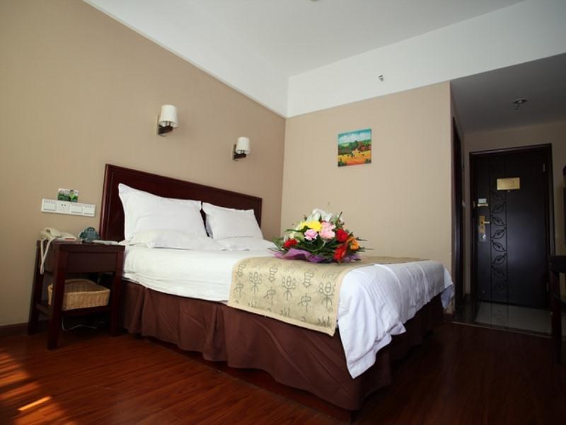 Greentree Inn Henan Luoyang Wangcheng Square Business Hotel מראה חיצוני תמונה